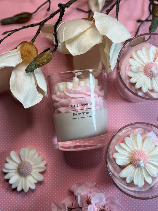 Flower Power - Sojawachskerze Rosa Blumen Duft - Dessertkerze